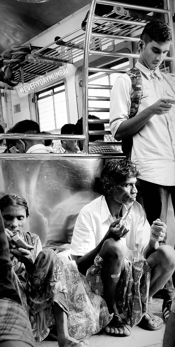 vinayrofficial's tweet photo. Everyday happens lot of things around us. Just a Observation.
📸: @raulvinayMT
#everydaymumbai #observation #monsoonmoments #streetphotography #streetobserver #Natgeotravelindia #natgeography #travelxp
@NatGeo @NatGeoTravel @NatGeoPhotos @travelxp @CNTraveler @lonelyplanet https://t.co/NvX4J2sOzp