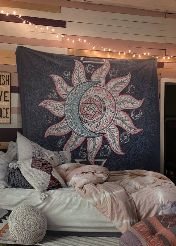 IsabelsCIoset's tweet photo. Sun &amp; Moon Tapestry ☀️🌒 https://t.co/CLIqwBXCfc