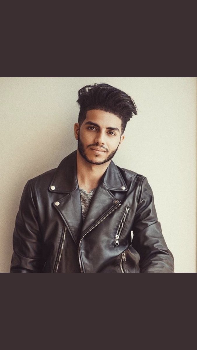 zahrakhan08's tweet photo. ik im late but @smilingmena here it is...
#SelfiesForMena @MenaMassoud please post ur selfie! #aladdin #onejumpahead #MenaMassoud❤️❤️❤️❤️❤️❤️ https://t.co/47FZLHpceC