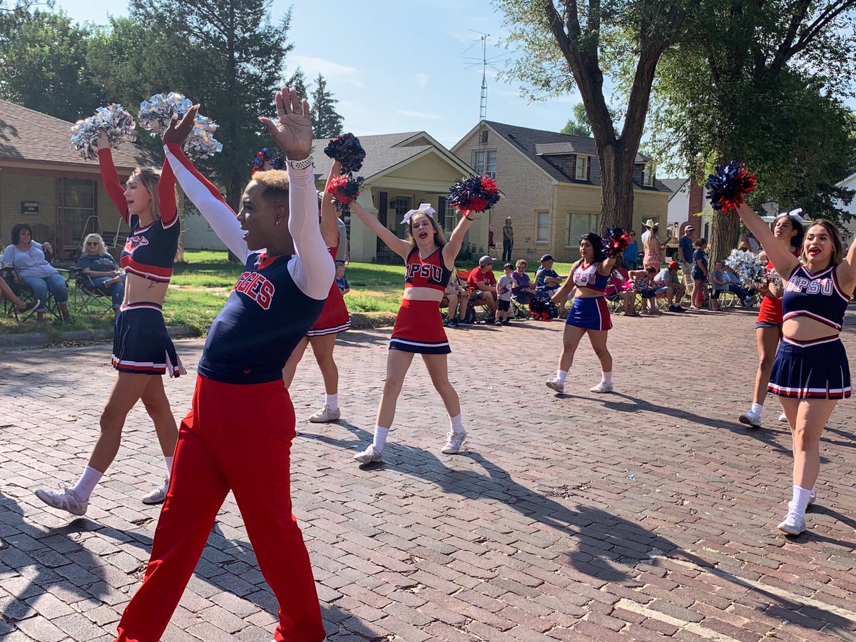 OPSUAggieCheer's tweet photo. Aggie Cheer Team in action. #XITRodeo #XITParade #GoAggies https://t.co/t56sFqEk7r