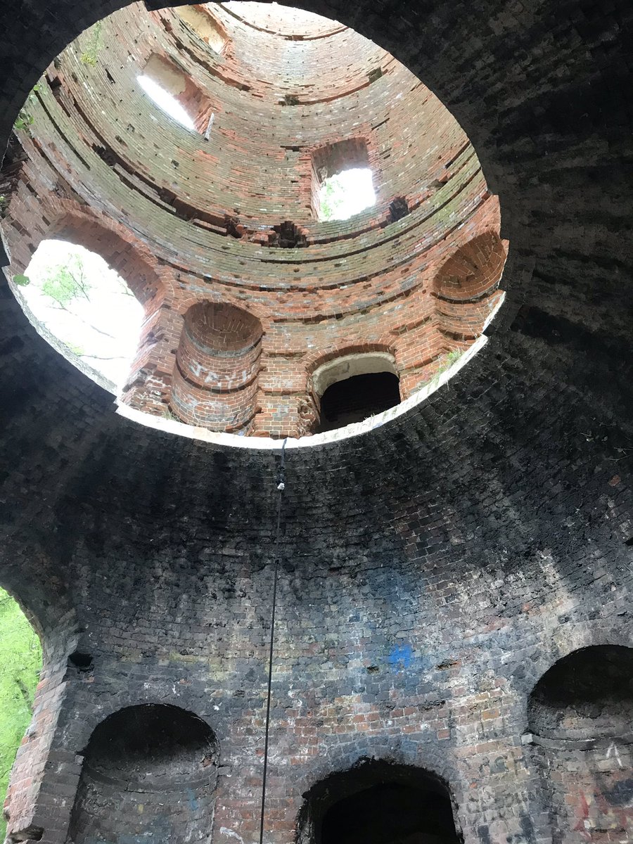nexum5me's tweet photo. Racton tower/ruin, just west of Chichester, this evening #racton https://t.co/1vGpYKuKDl