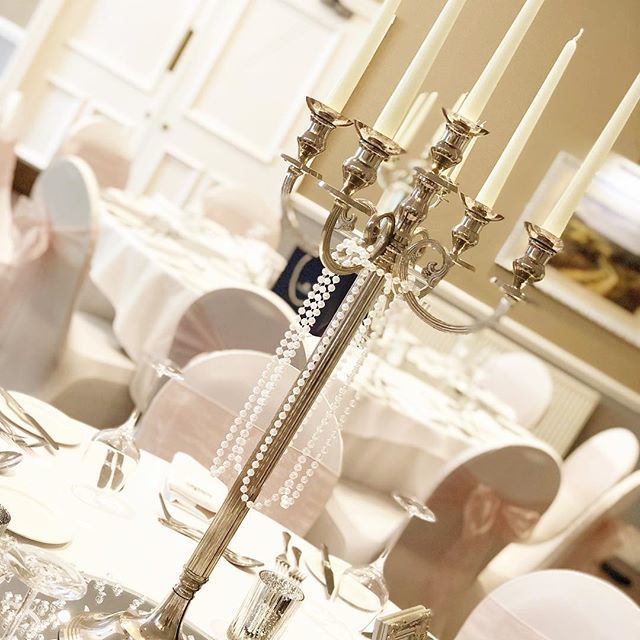 Loved working with Alex and Sarah for their Art Deco inspired wedding at @hollinshall .
#Venuestylist #yorkshireweddings #venuestyling #weddingstylist #ambiencevenuestyling #artdecowedding #venuedecor #weddings #weddingstylist #weddingideas #weddingdecor… ift.tt/31ggKHe