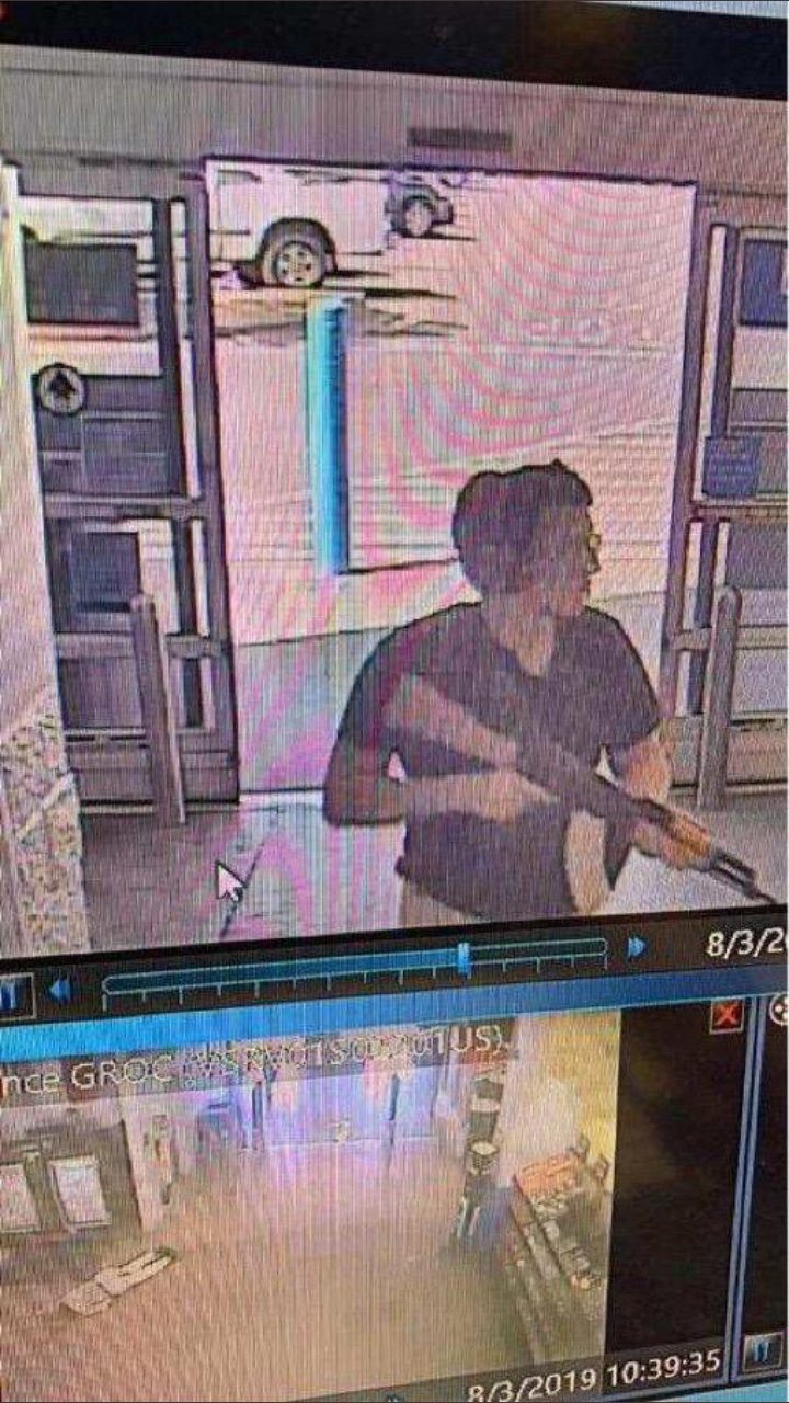 Shooter at Walmart at El Paso Mall EBEcVfZWkAACvhu?format=jpg&name=large