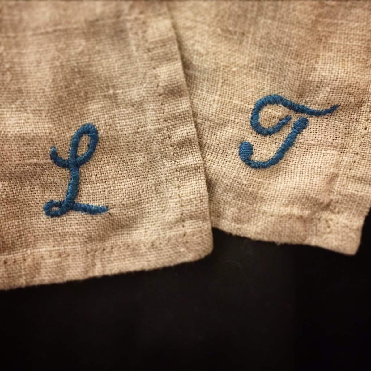 TreacleKnits's tweet photo. His n Hers embroidered napkins ☺️🍴 #handmade #embroidery #sewing https://t.co/JDiVDsUnEt