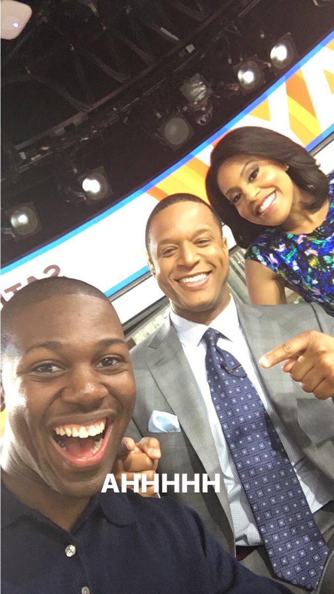 MichaelFullertv's tweet photo. Woot woot! So grateful to have been accepted into #NBCUniversity! Excited to join with fellow journalist from across the country and learn from some of the best in the business! Throwing it back to my days as an #nbcuintern at the rock, in honor of the acceptance! #NABJ19 #Miami https://t.co/ar6rhqV3xf