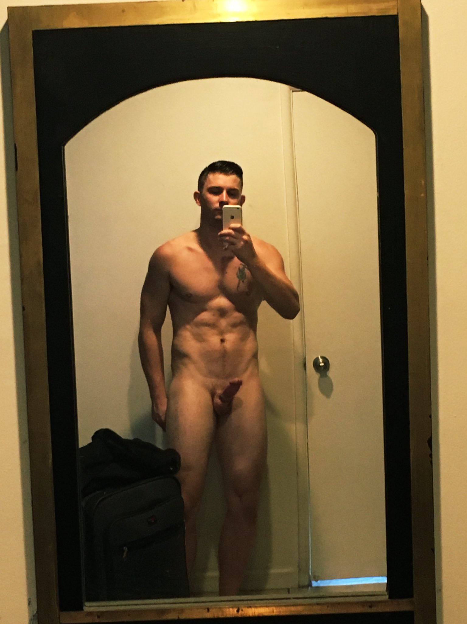 Feeling Sexy on this beautiful Saturday 😉 https://t.co/dKrd82ffkM