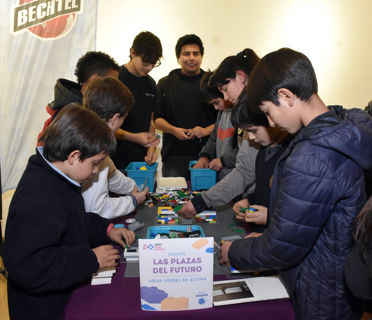 FLLCHILE tweet media