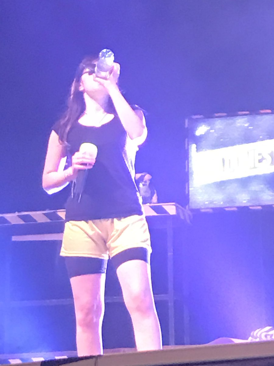 lovingorita's tweet photo. Andabas con sed orita jajaj estuviste hermosa @oridemierda #oridemierda #sindomesticar #eldemente ✨⚡️ https://t.co/mUY7MyCjJA