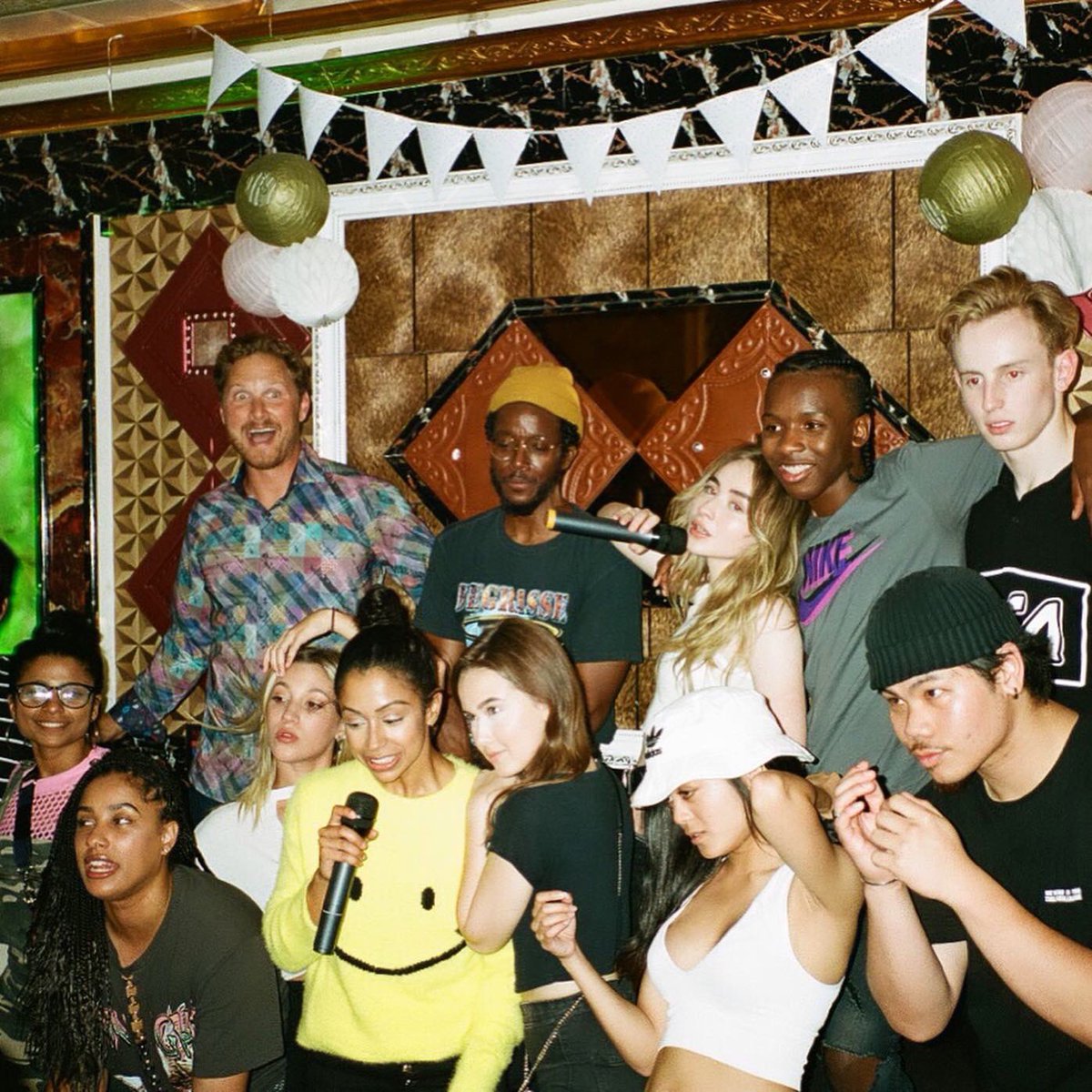 SabrinaAnnLynn's tweet photo. that’s a wrap on @WorkItMovie 
excuse me while i go miss all these incredible people, and sorry to the man on the plane next to me for my terrible allergies. this summer meant the world to me. i can’t wait for you to see this film🎬 https://t.co/VSCOQAU9lw