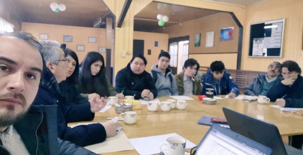 PedroAbarcaPRO's tweet photo. @LosPROgresistas Saludamos la jornada de congreso ideologico autoconvocado que se realiza en #PuertoMontt Reg De Los Lagos y damos la bienvenida a los jovenes que se integran al Partido Progresista de Chile #PasionProgresista @MestebanU @VeroProgreAC @RaulvChile @FernandoFelipeU https://t.co/qqwrcTCBD7