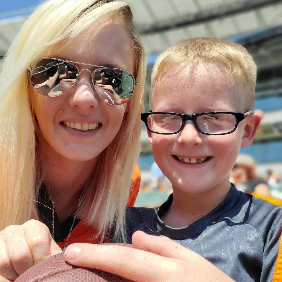 LadyBowhunter04's tweet photo. #seizethedey #familydey #whodey #paulbrownstadium #cincinnatibengals https://t.co/G3IpPKDsUU