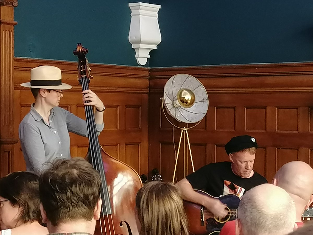 MichelleTrumpe5's tweet photo. Medway artists singing about Medway #Chatham #Sweeps #FortLuton and chimneys of the #HooPeninsula. Great intergenerational afternoon @CafeNucleus @wearemedway https://t.co/sinl6eqSME