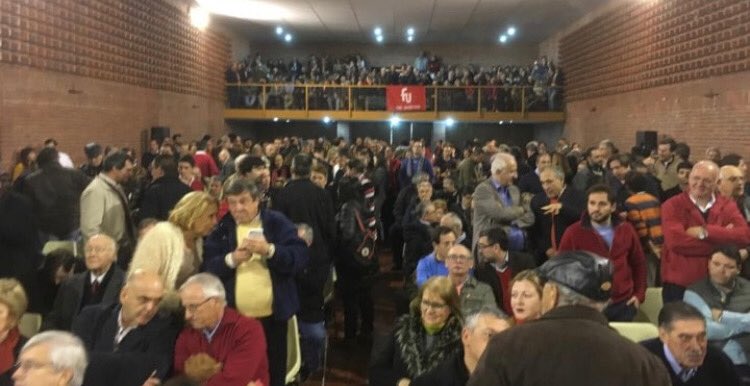 duran_giss's tweet photo. Junto a @jgamorin @germancoutinho en la #ConvencionColorada JORGE BATLLE, ratificamos con mucha alegría la fórmula @RobertSilva1971 @ernesto_talvi. Hace un año y medio se discutía la existencia del @PartidoColorado. Hoy si seremos gobierno. ¡A ganar!¡Juntos Podemos Más! https://t.co/1WXIbRUnF5