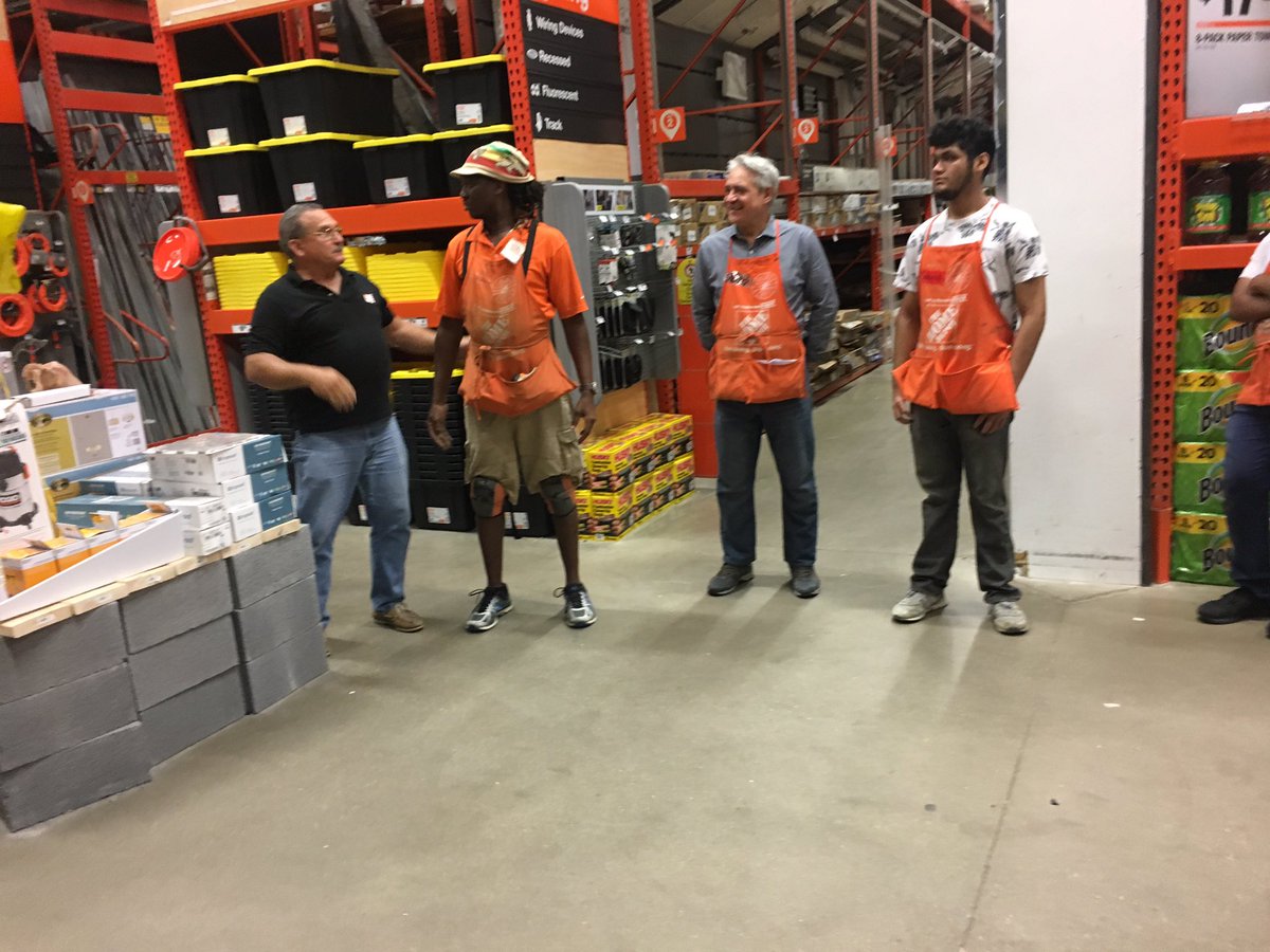 Nada73115116's tweet image. Warm up the first thing you should start your day @AnyaeBailey @CollazoH @JDorseyTHD @JAIME_4640