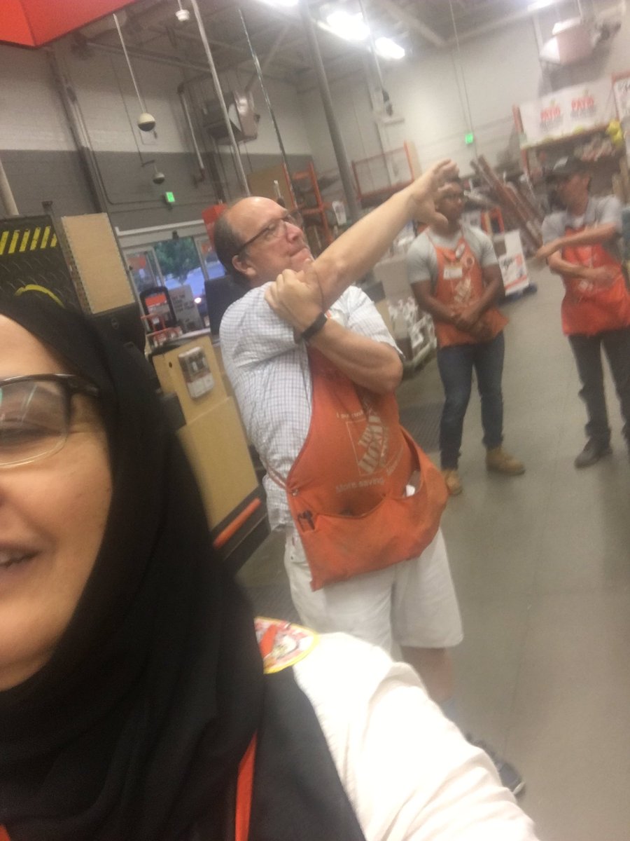 Warm up the first thing you should start your day @AnyaeBailey <a href="/CollazoH/">Rosendo H. Collazo</a> <a href="/JDorseyTHD/">Justin Dorsey</a> @JAIME_4640