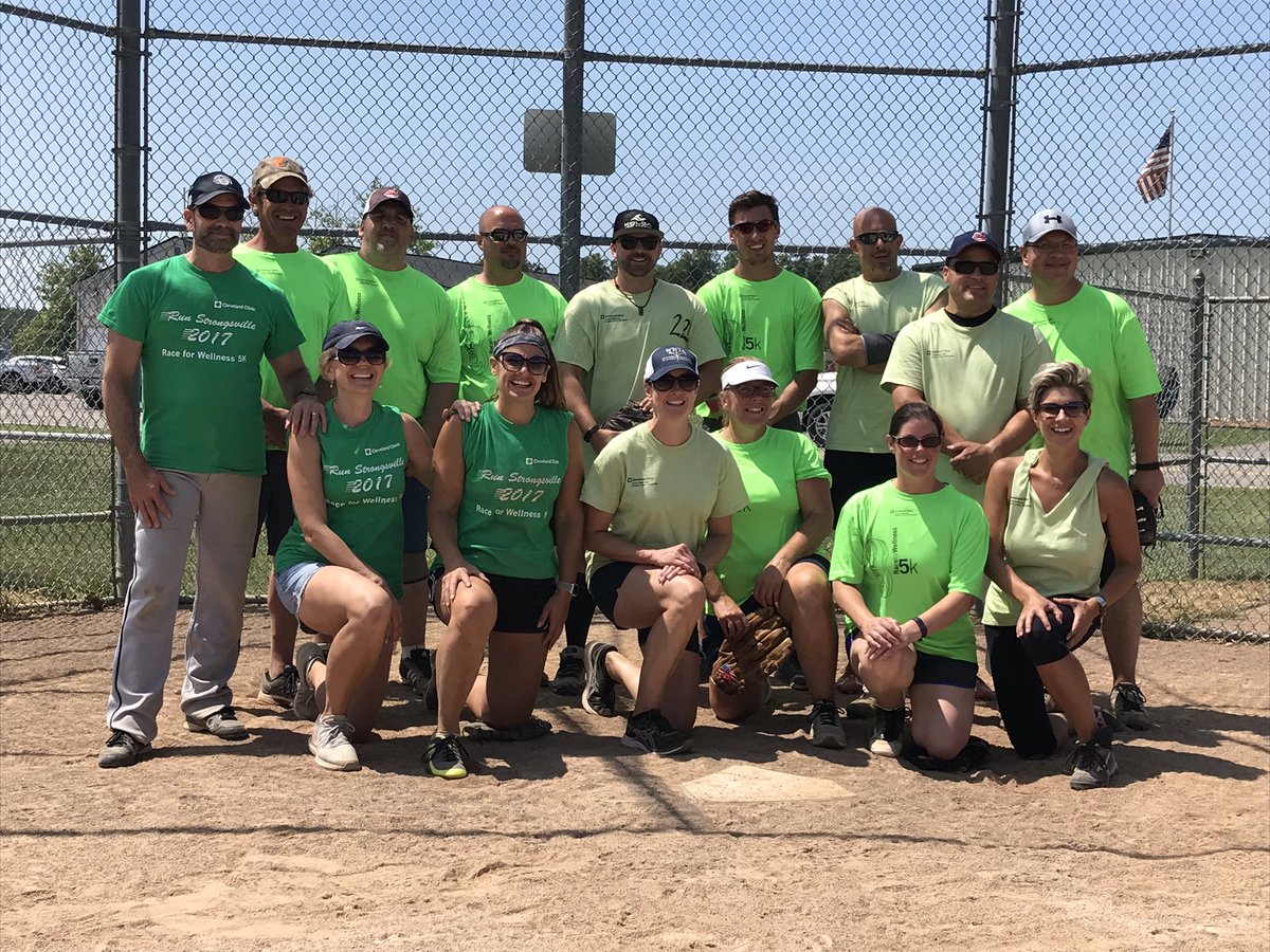 dawnlr3_dawn's tweet photo. Great day representing Cleveland Clinic Strongsville at the Annual American Heart Cleveland Clinic softball tournament! @ClevelandClinic @ClevelandAHA https://t.co/th5cI6QdSR