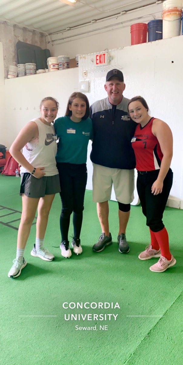 c_rystrom's tweet photo. another great camp down at Concordia! such a welcoming and great group of girls to learn from! @cunesoftball @PCSlammers @CrossCounty1 #CCHPO https://t.co/iwio6Dxagz