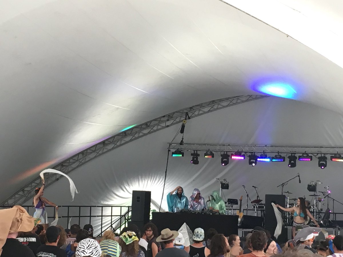 HGotit's tweet photo. Clearly not in Kansas anymore @thewerkoutfest #TheTrifinity https://t.co/c1XA17zaUw
