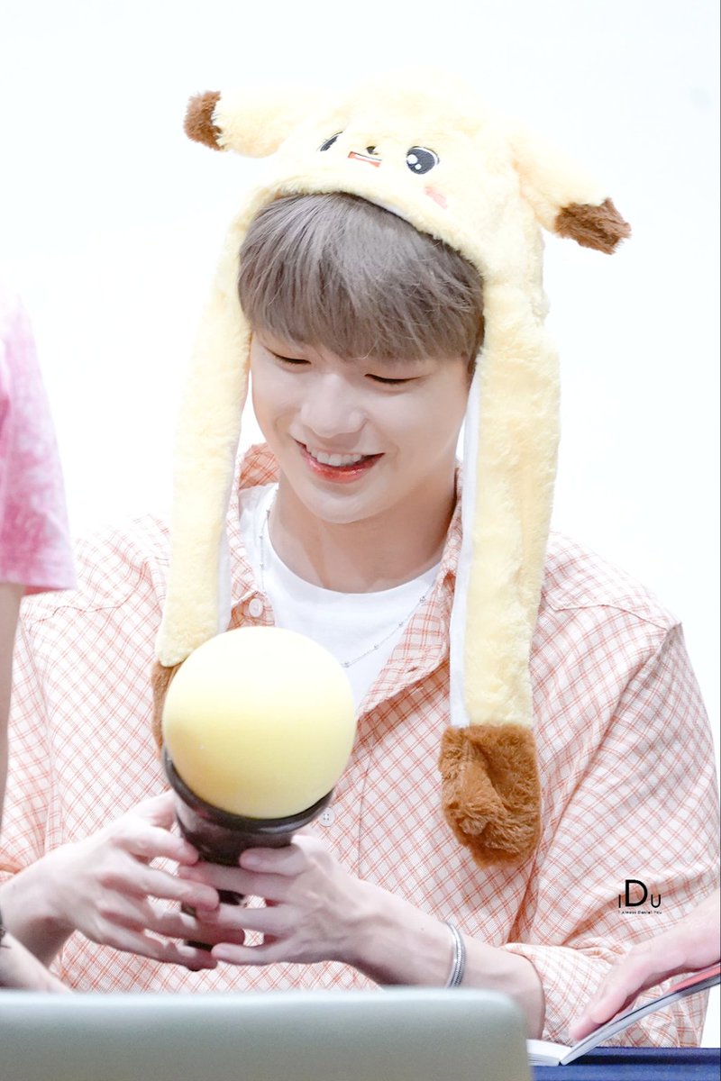 IDANIEL_U's tweet photo. #강다니엘 #kangdaniel #カンダニエル #คังแดเนียล #姜丹尼尔 #КанДаниэл
190803 DMC팬싸
코룽이아스크림안므서어>>ㅅ<< https://t.co/P879MTcYOu
