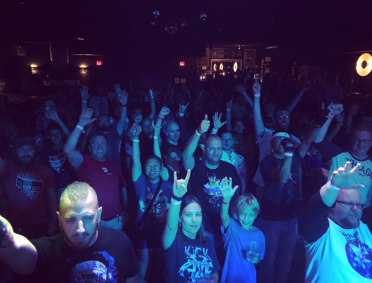 voyag3rband's tweet photo. GRAND RAPIDS, you blew the roof off! Love, Voyag3r.
@cybertronicband @pyramidschemegr #voyag3r #voyager3 #live #concert #grandraids #pyramidscheme #prog #spacerock #synth @FusionShows https://t.co/uETS79OQeY