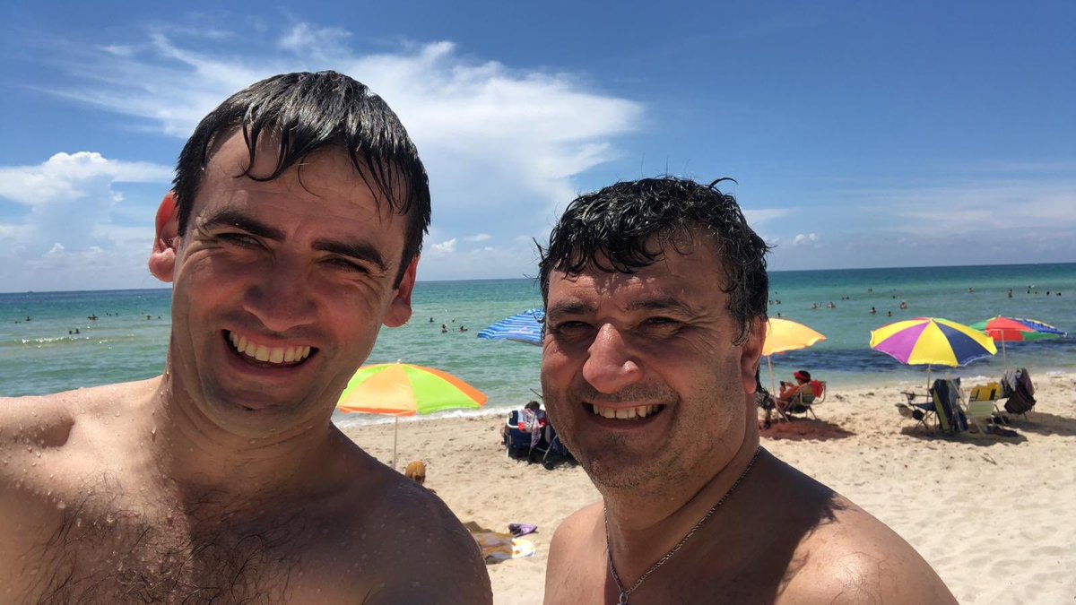 Felicitaciones por el trabajo realizado desde EEUU. Móviles en vivo e informes especiales. Grandes de verdad <a href="/nandomachadouy/">Fernando Machado</a> <a href="/CastiglioniHugo/">Hugo Castiglioni</a>