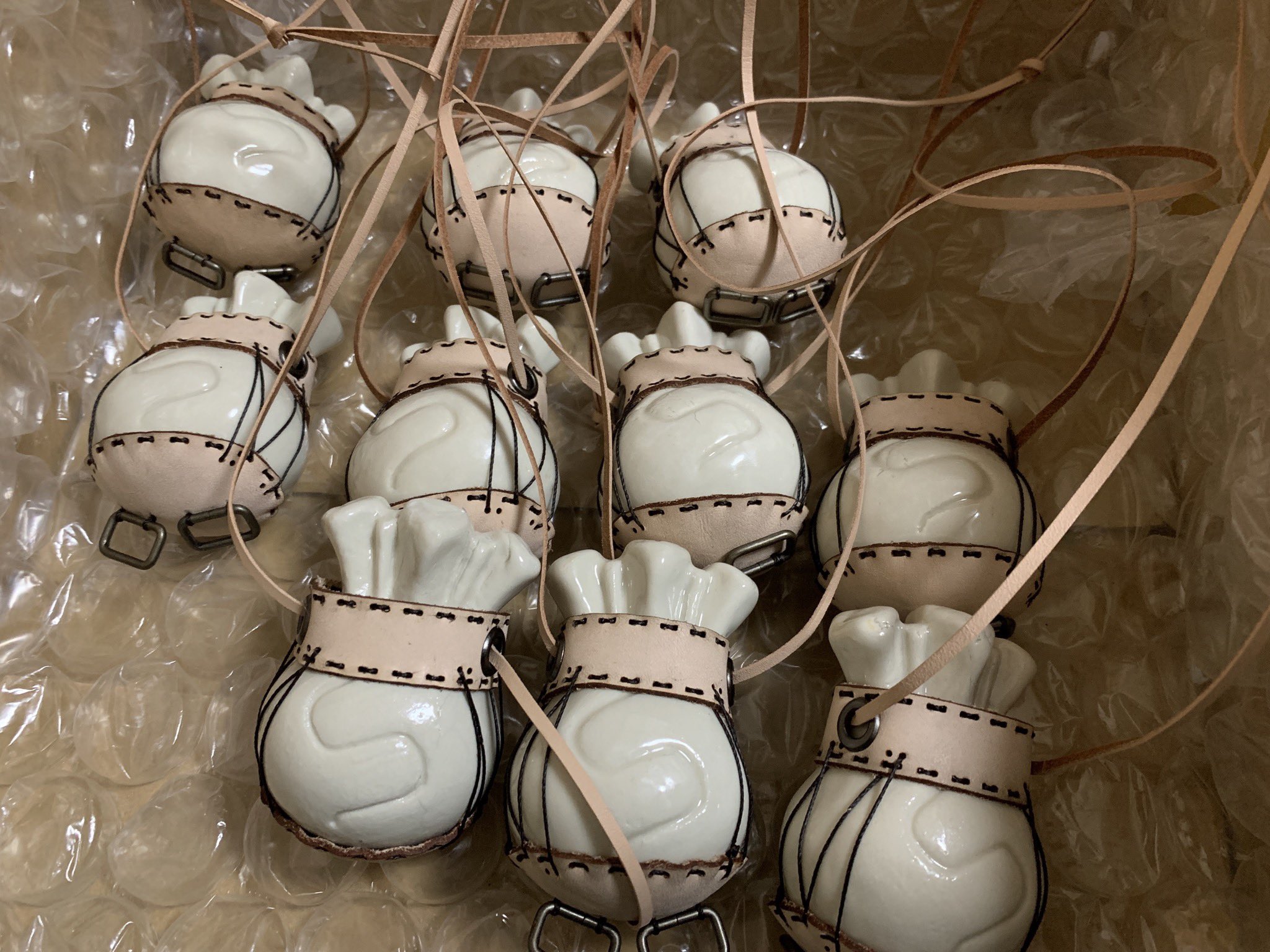 Mystt 命を響く石 ユアワース を並べてみた お気に入りの写真 みなさん個性があって可愛いですね この子達は一人を残してワンフェス会場から旅立ちました 良い冒険を メイドインアビス T Co Xcgh2gjzdk Twitter