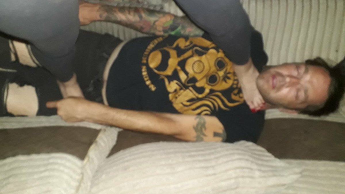 TrampleUk's tweet photo. Only 45 minutes to get you today's slipper vote in don't miss the 12am deadline. #ukstomp #trampledangel @LadyXofukstomp #trampling #throattrampling #bdsm #crush #barefoottrampling https://t.co/BPDgFnJazE