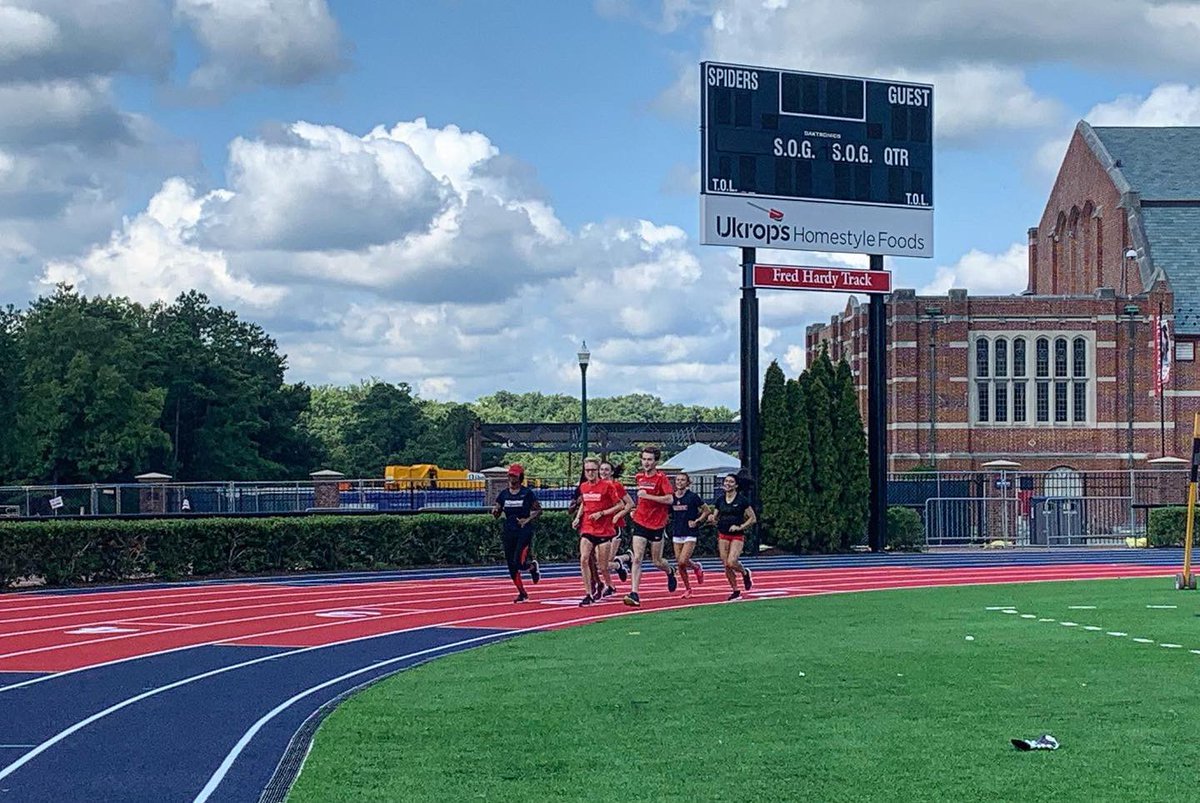 RichmondXCTF's tweet image. The first run on the Fred Hardy Track! Thanks to @beynonsports for #makingfastlookgood
#goSpiders #spidersxctf #onerichmond #rva #trackandfield
