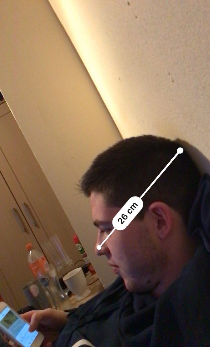 paudy20's tweet photo. @BorisJohnson here is my mates head measurements #nofealbtexit #euwillsuckyourdick #KashmirTroopBoost https://t.co/Jk8ZBtiyKV
