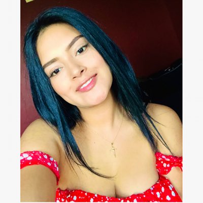 kelly_arv's tweet photo. #NuevaFotoDePerfil https://t.co/4SThIa2Gu9