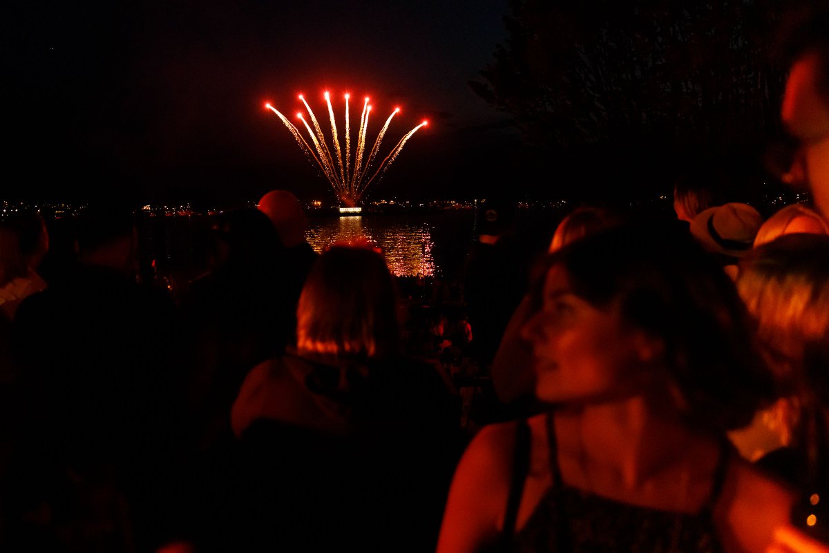 CelebOfLight's tweet photo. #WhyNotTonight!? Celebrate the long weekend with us at the #CelebofLight finale tonight! Tickets available at our onsite box office at Beach Ave. & Burnaby St. or online >> https://t.co/0GhZMeQZjo https://t.co/5UIygX1N60