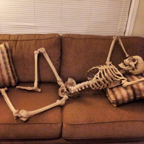 Radioactives_'s tweet photo. This is how long we have waited for @edycradio's #RadioLive
#FillAIWC
#TiwaaMustGo #Ghanaians https://t.co/Tg6FzKSU9e