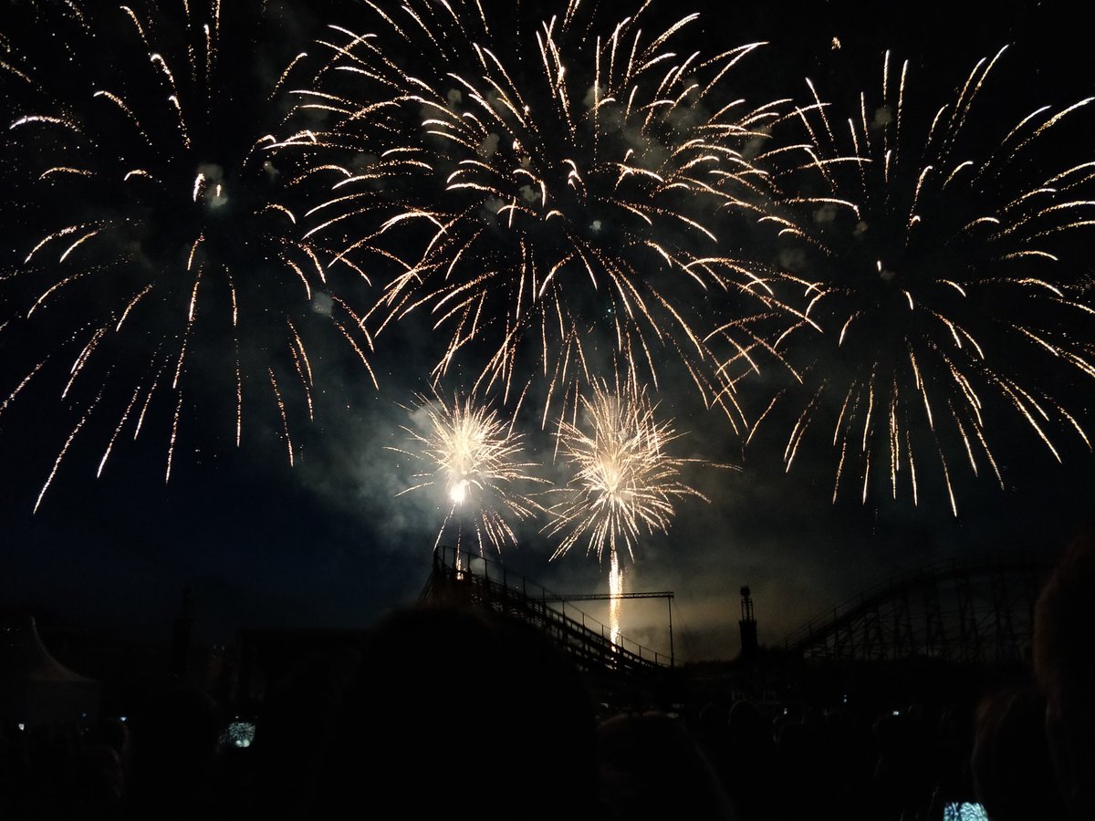 PrivatePinguin's tweet photo. Sooo, komme gerade von den #Pyrogames und muss sagen, es hat bleibende Eindrücke hinterlassen. \o/
Sehr sehenswert! https://t.co/Z86Qpfc9aJ