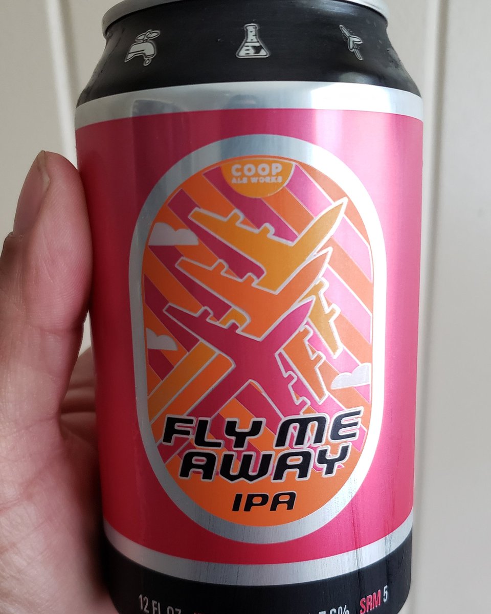 StillH2Odad's tweet photo. OK, y'all, F5 is like one of my most favorites, but this....OH WOWZA! Saw this mentioned in a recent @tulsaworld article on best Oklahoma summer beers and am very pleased. @COOPAleWorks #IPA #FlyMeAwayIPA https://t.co/IZQihlwC1C