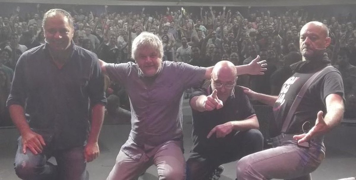 ILUSTRESignoran's tweet photo. No queda nada para el 12 de OCTUBRE, es decir, no queda nada para el ILUSTRES con @pedroveraOyP en @El_Batel. Lo que quedan son algunas entradas: https://t.co/Dj30ic9GEI https://t.co/Ew9bhGiFwT