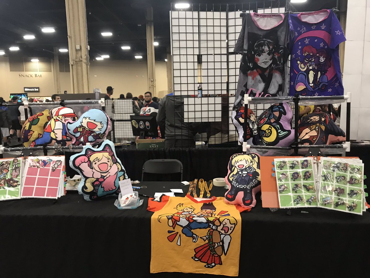 saltamiya's tweet photo. My display is smaller at EVO because I sold out of many things :D https://t.co/xHFuGG3LkC