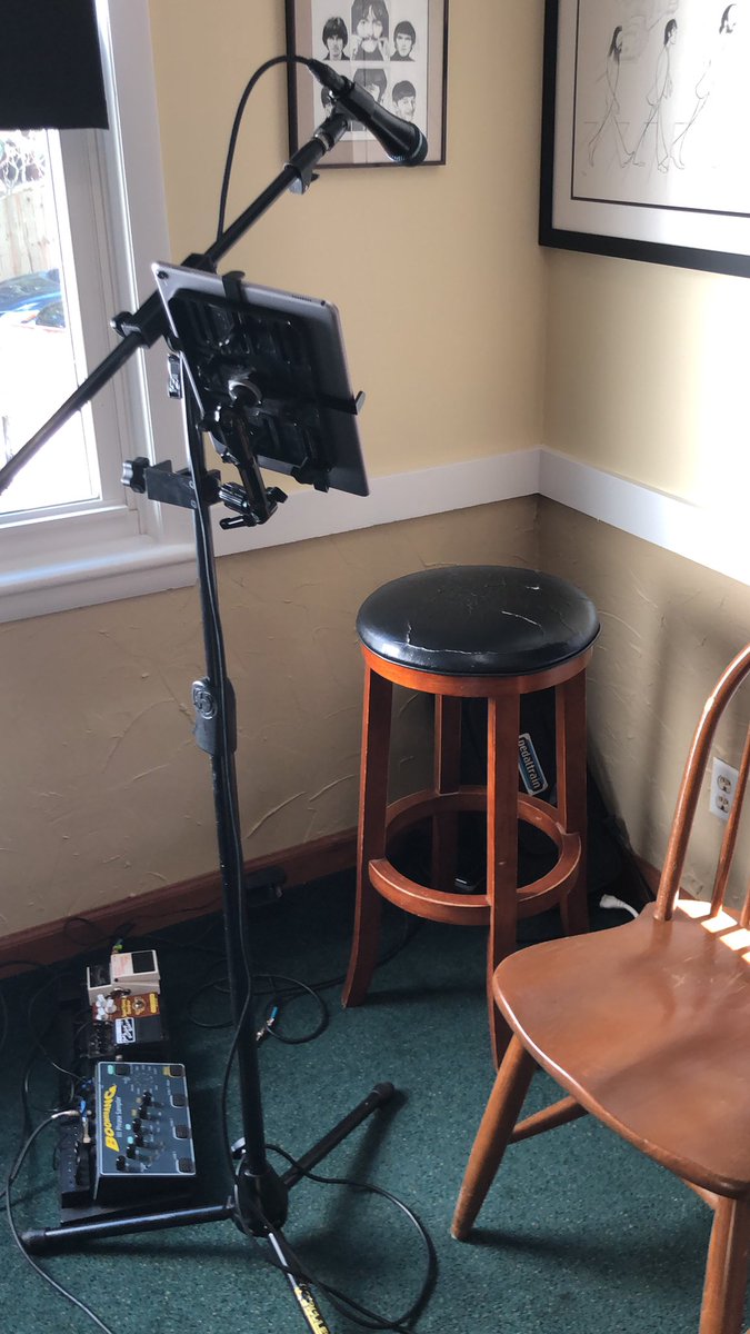 Moonlighting at Henke Winery tonight!