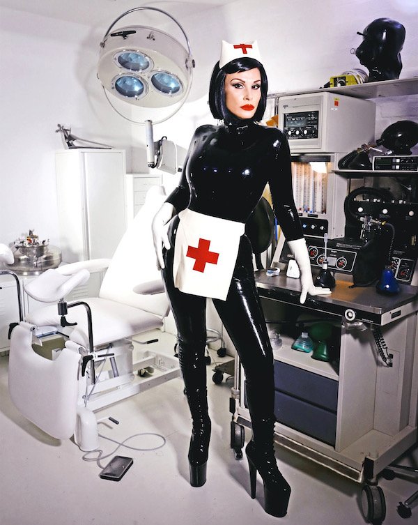 Hogspy's tweet photo. Confirmation that @MissVelour 's London Studio recently opened in the heart of the English Capital. Find out more details - https://t.co/XuDdoFc98D https://t.co/8Uo0pkUAen