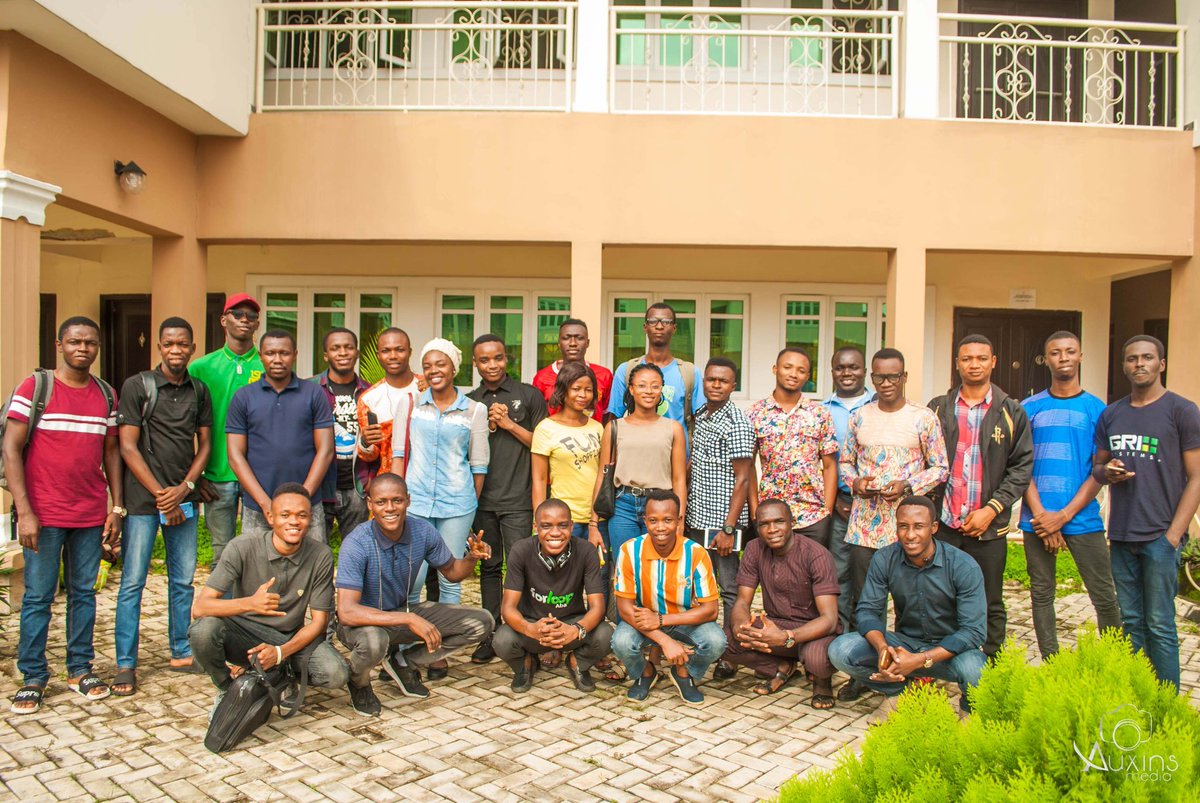 erandkings's tweet photo. What is tech without a community? What is meetup with a picture? ALC4 grand finale. Special thanks to
@Andela_Nigeria
@Andela
@pluralsight
@Oladokun_shegs
@opara_proser
@techite
#150DaysOfALC4 #WeCodeImo #ALCImo
You all are awesome. https://t.co/wjxs1KCUdC