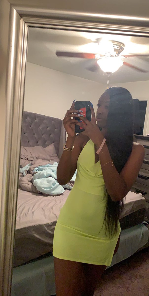 amaaari__'s tweet photo. this dress was so bomb 💚 https://t.co/ghY7tkj1Aq