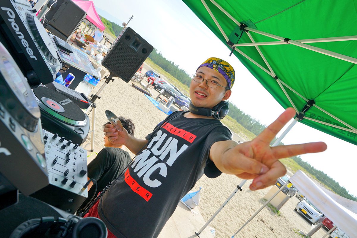 anisonwave's tweet photo. ゴミ拾いタイムです！
ゴミ��いDJは『HONDA』さんです！

#アニソンウェーブ https://t.co/IWC7VZZfe6