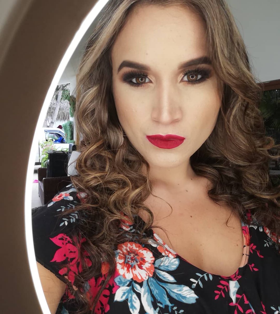 NicolCordova_'s tweet photo. Les muestro un poco de la sesión de fotos que hice hoy para un catálogo #venturo #portoviejo #Ecuador 😍❤️ https://t.co/eKepsiO2RY