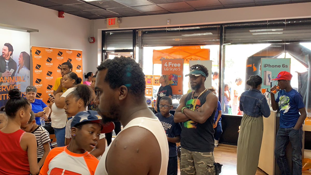 vtruongcao's tweet photo. If you build it, they will come.. ๐๐๐๐ฎ๐๐๐ฒ๐ญ๐ #PhillyEvents #BackToSchoolWithBoost #BackpackGiveaway #MABTS19 @spg_sandy @JayMiglionico @JMillard1117 https://t.co/loMZMDDtkN