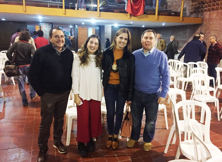 salo_miraldo's tweet photo. Hoy la #ConvencionColorada eligió a nuestro candidato a vicepresidente @RobertSilva1971
Fue un honor ser parte, felicidades a todos los convencionales que también asumieron, en especial a mis compañeros de @CIUDADANOSDURA1.
¡El Partido Colorado victoriosamente va! https://t.co/W37n63fKWg