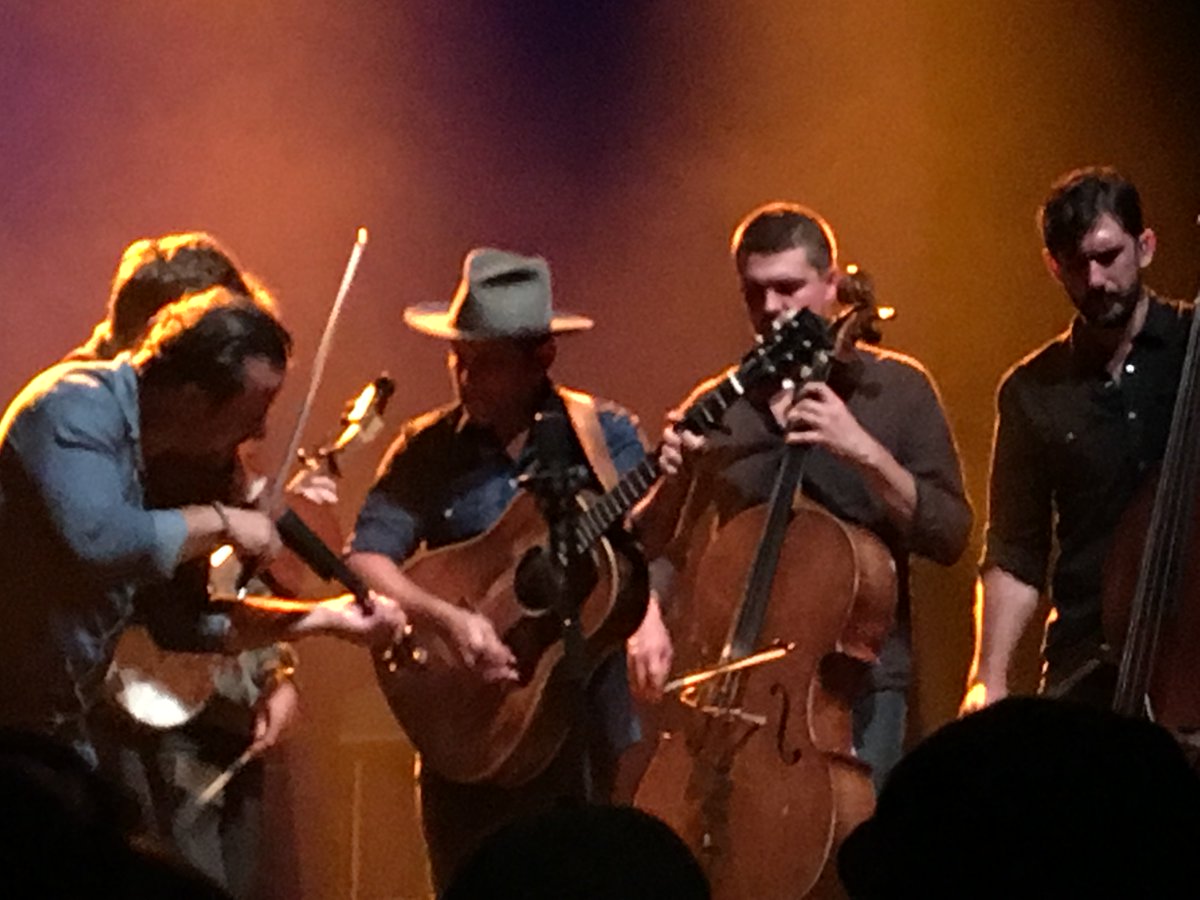 EdgewaterWillo's tweet photo. Great performance by @GregoryAIsakov last Tuesday night at @AgoraCLE. This was his first #Cleveland performance &amp; surely the first of more to come. Great concert! #folkmusic #acoustic #music #CLE https://t.co/IDF5B4VV4U https://t.co/4NpZ8KfiXJ
