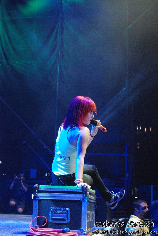 paramore_otd's tweet photo. 4th August 2010 - Festival Pier at Penn's Landing, Philadelphia, PA, USA
#paramore #hayleywilliams #philadelphia https://t.co/jlshuZEQWW