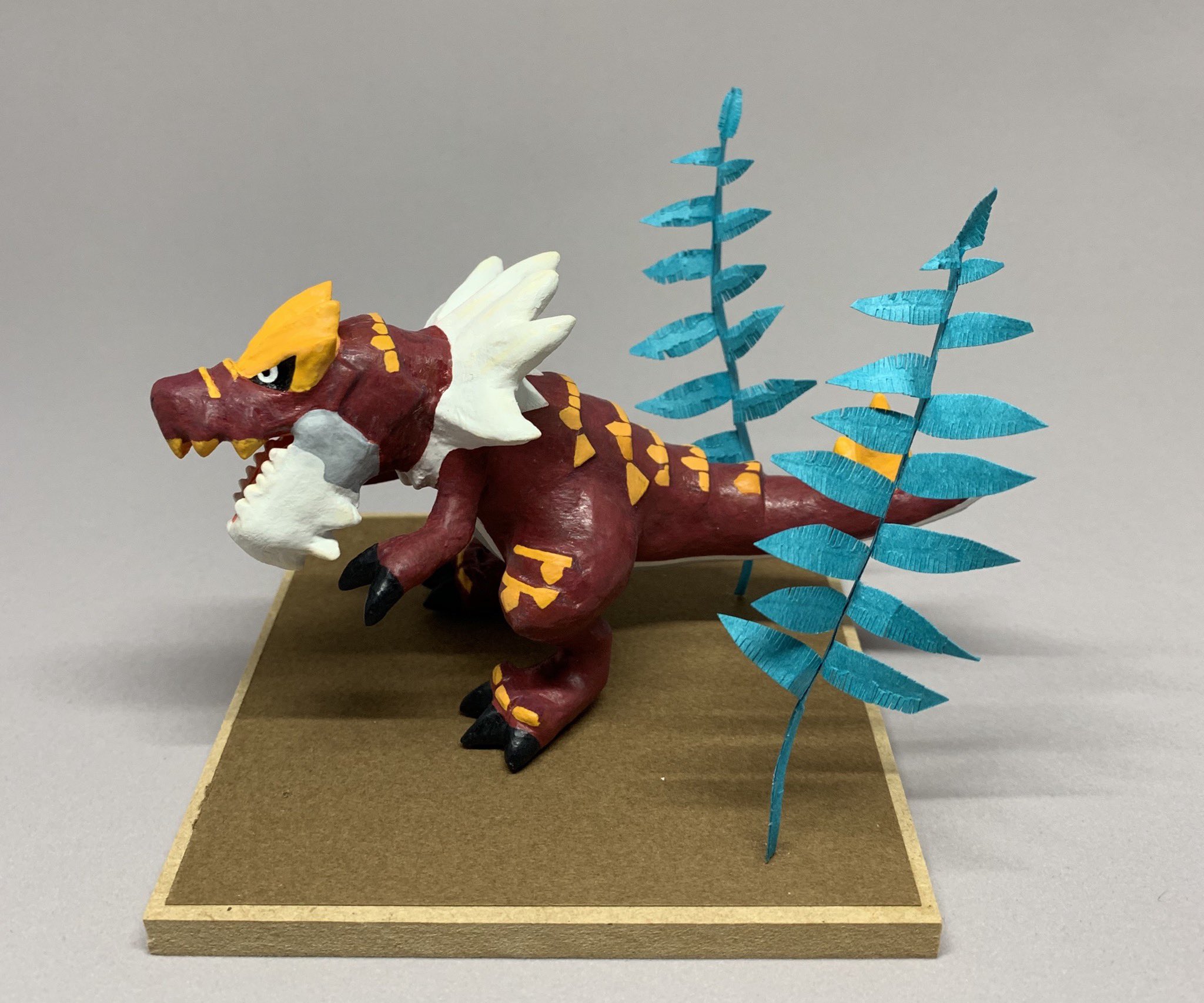 わたし 石粉粘土でポケモンxyの化石枠 ガチゴラスを作りました 土台はファイバーボードと画用紙 一部アルミ線 です 恐竜型は初めてだったと思いますが 毎日楽しく進められました T Co Vy3x5rse37 Twitter