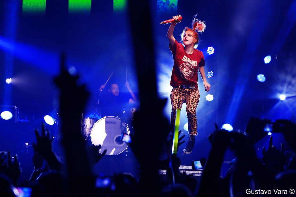 paramore_otd's tweet photo. 4th August 2013 - Pepsi On Stage, Porto Alegre, Brazil
#paramore #hayleywilliams #portoalegre #brazil https://t.co/99pWdYIfCG