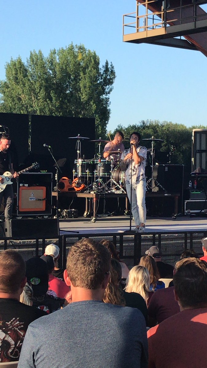 For_it_try's tweet photo. ND more rock in this state please!!!!! #redsunrising #incubus #yeahiminMNbutbringittoND https://t.co/TUFSkeEnmZ