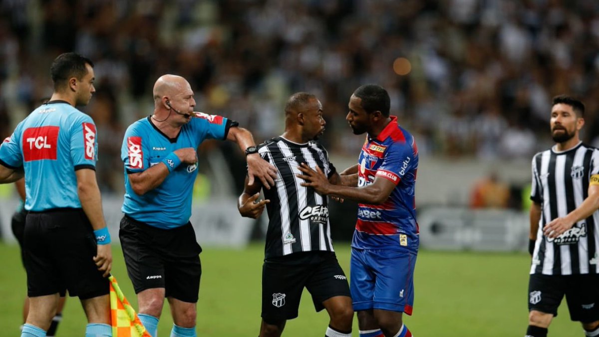 diarioonline's tweet image. Pênalti contra o Ceará foi marcado de forma equivocada no Clássico-Rei, segundo Central do Apito bit.ly/2KfqnjX